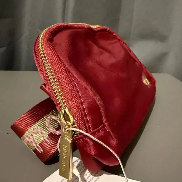 Lululemon Maroon with Golden Detail everyday Belt Bags - Picture 5 of 7